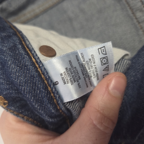 Aeropostale Vintage High Rise Shorty Womens Blue Jean Shorts EUC Size 6 - Picture 5 of 8